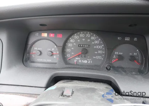 2005 Mercury Grand Marquis Ls/Lse z USA, uszkodzony, nr VIN 2MEHM75W85X620647